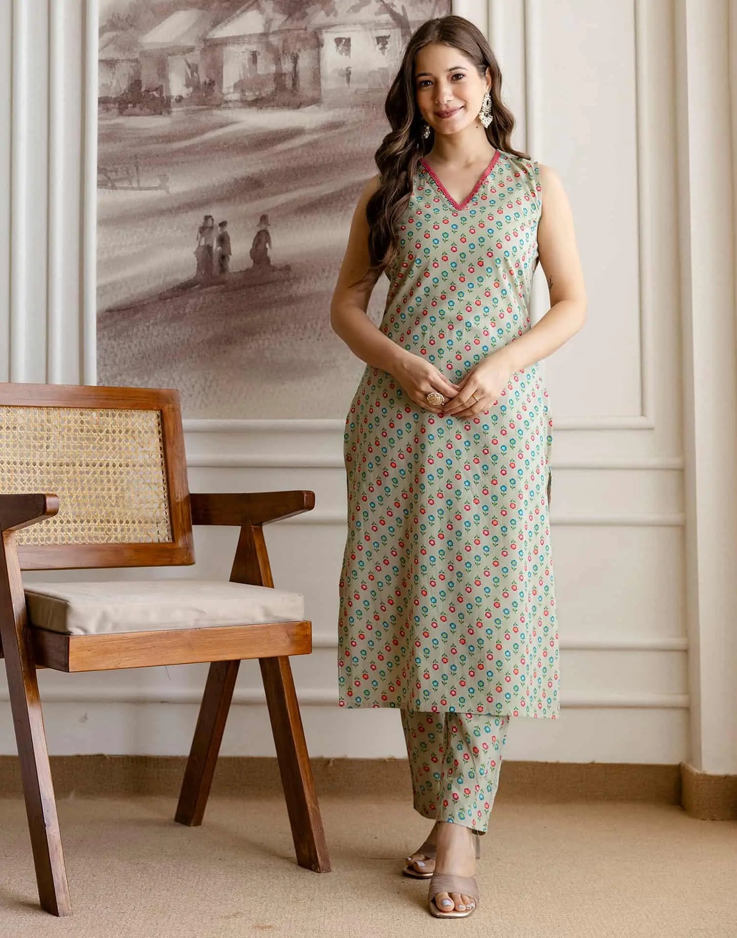 Affordable v neck kurta set 