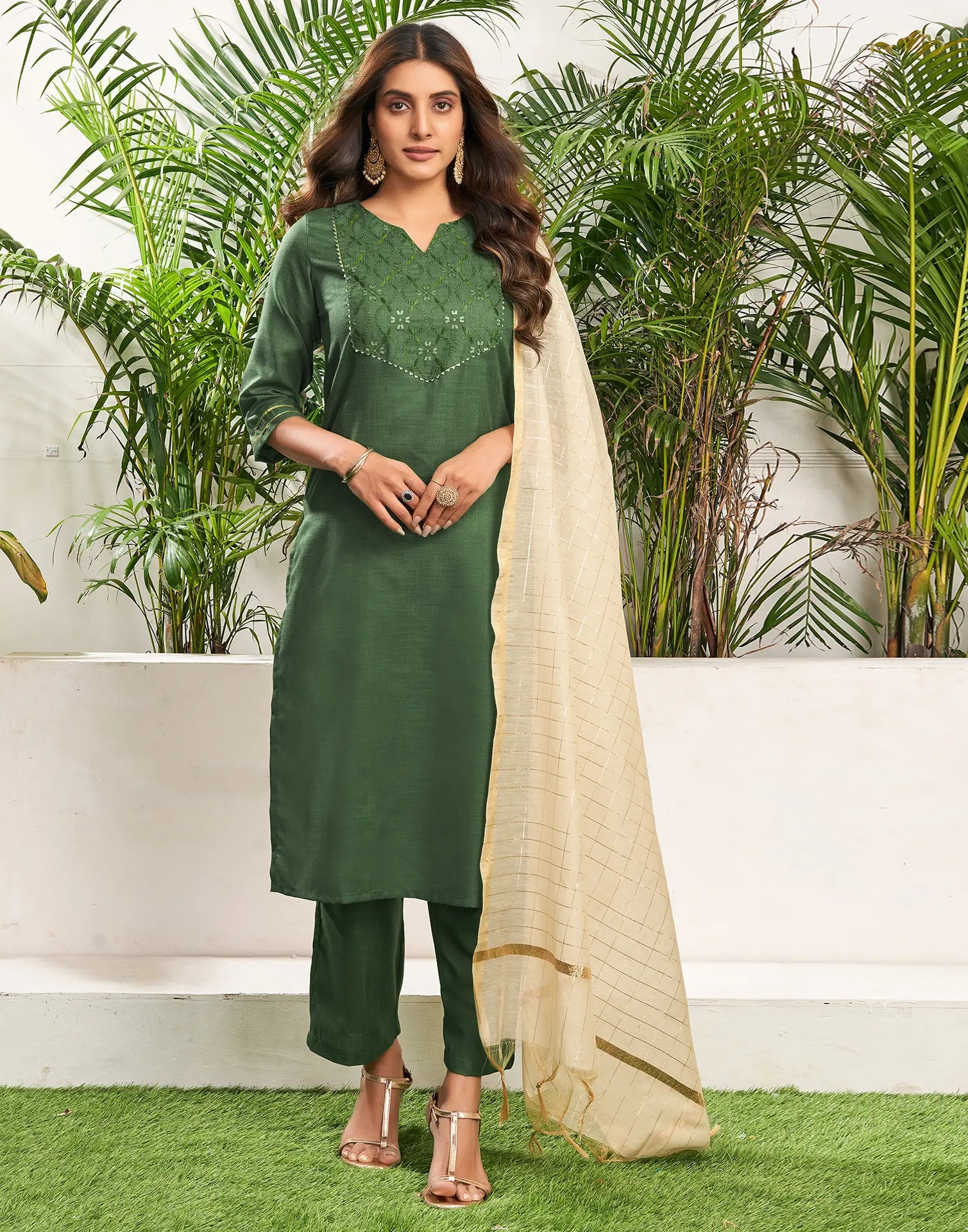 Cotton Blend Embroidered Straight 3 Piece Kurta Set