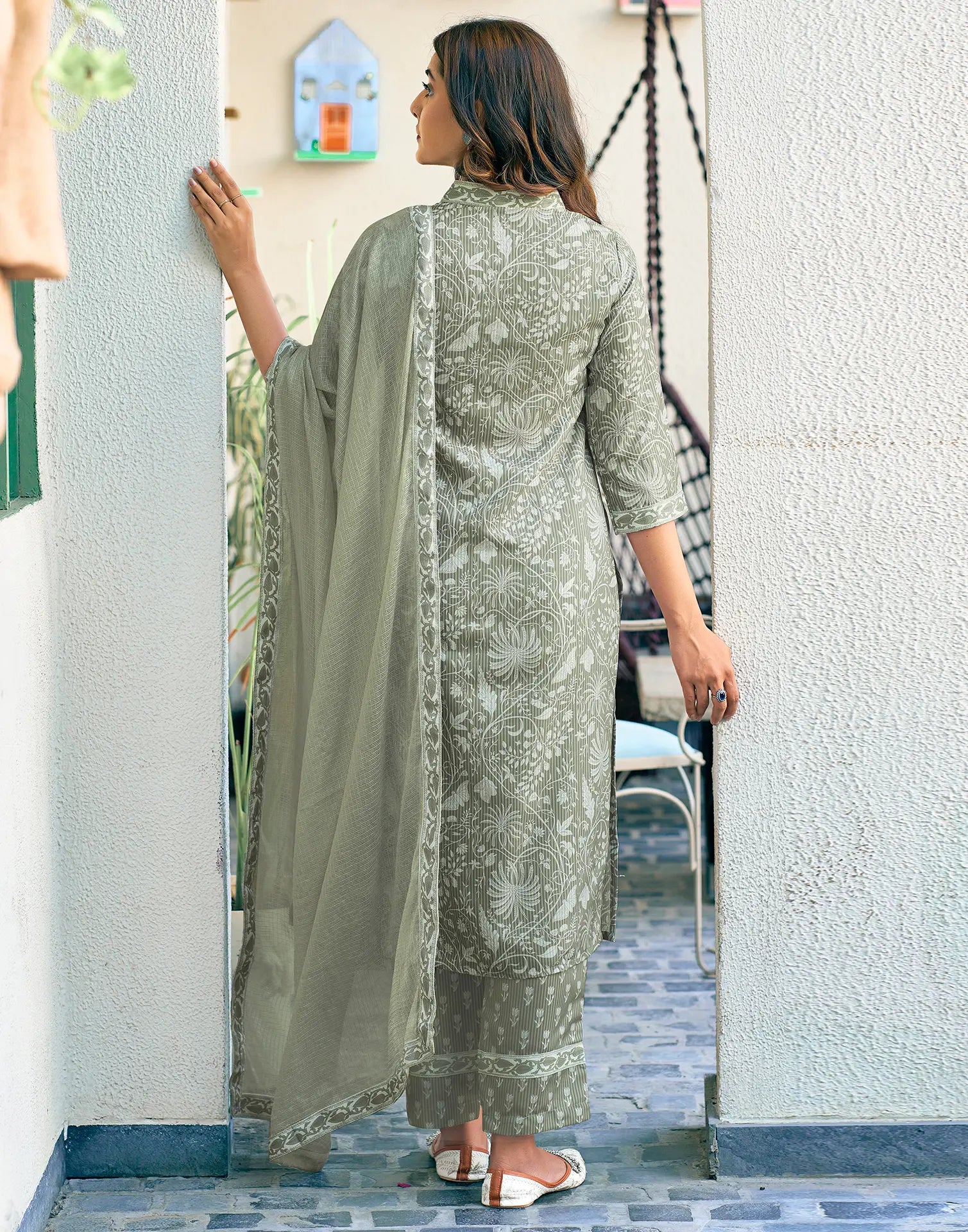 Viscose Rayon Floral Print Straight 3 Piece Kurta Set