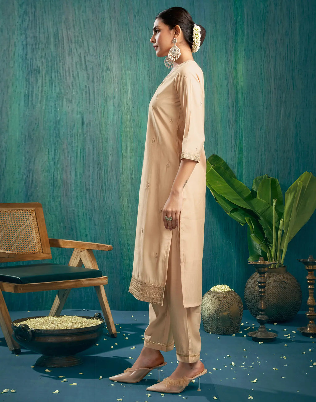 Silk Blend Embroidered Straight 3 Piece Kurta Set