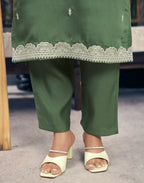 Silk Blend Embroidered Straight 3 Piece Kurta Set