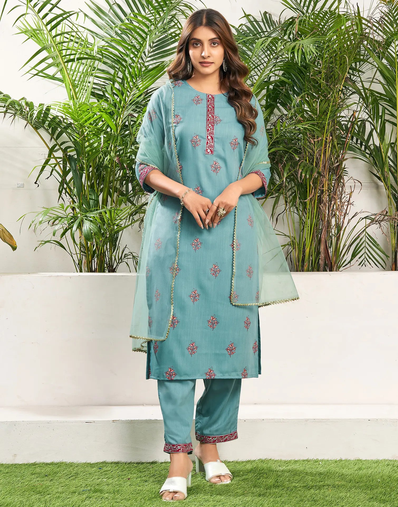 Cotton Blend Floral Print Straight 3 Piece Kurta Set