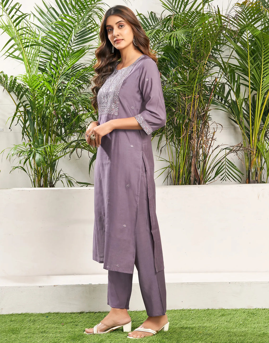 Silk Blend Embroidered Straight 3 Piece Kurta Set