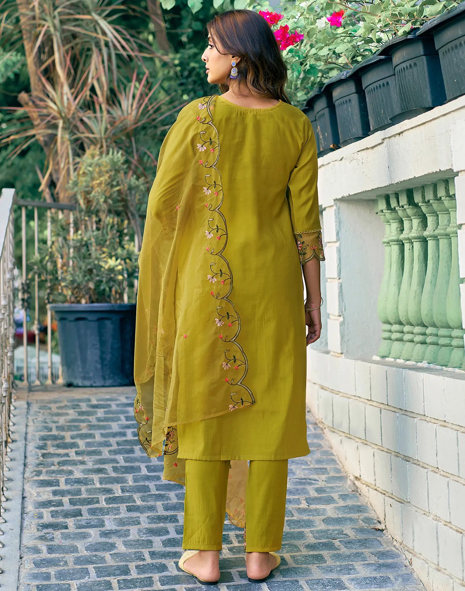Silk Blend Embroidered Straight 3 Piece Kurta Set