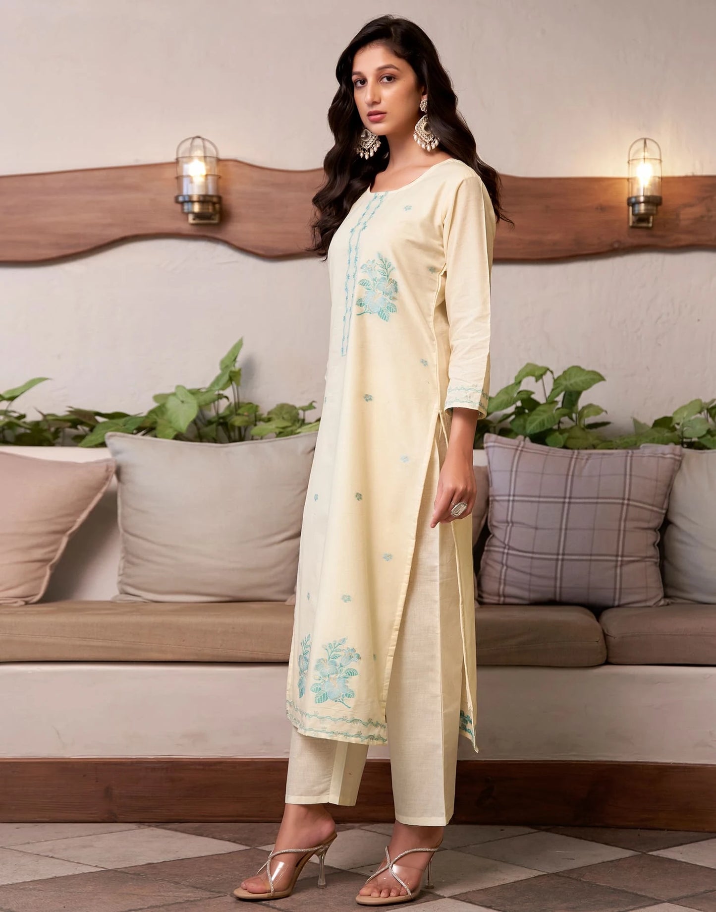 affordable round neck kurta set 