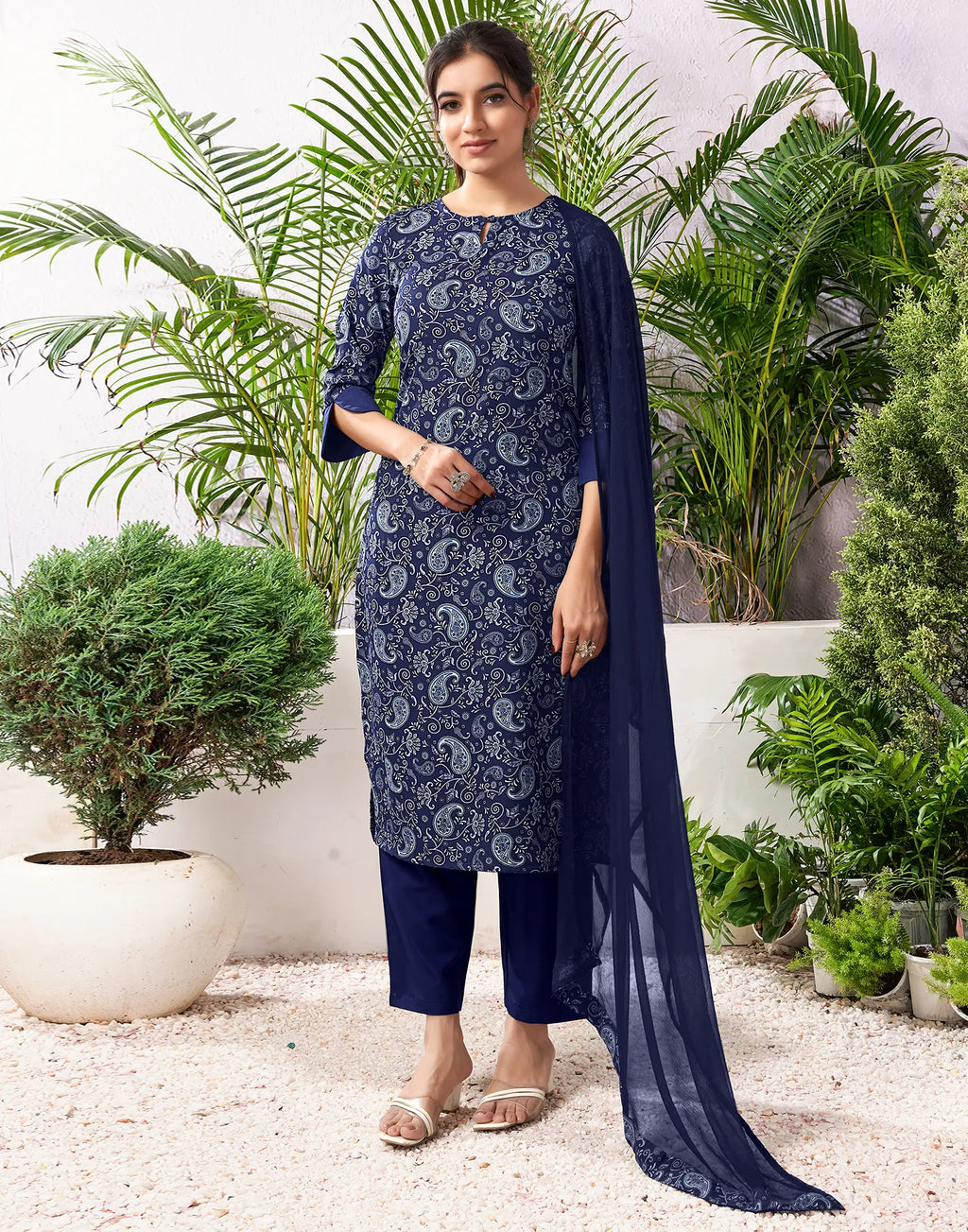 Crepe Printed Straight 3 Piece Kurta Set
