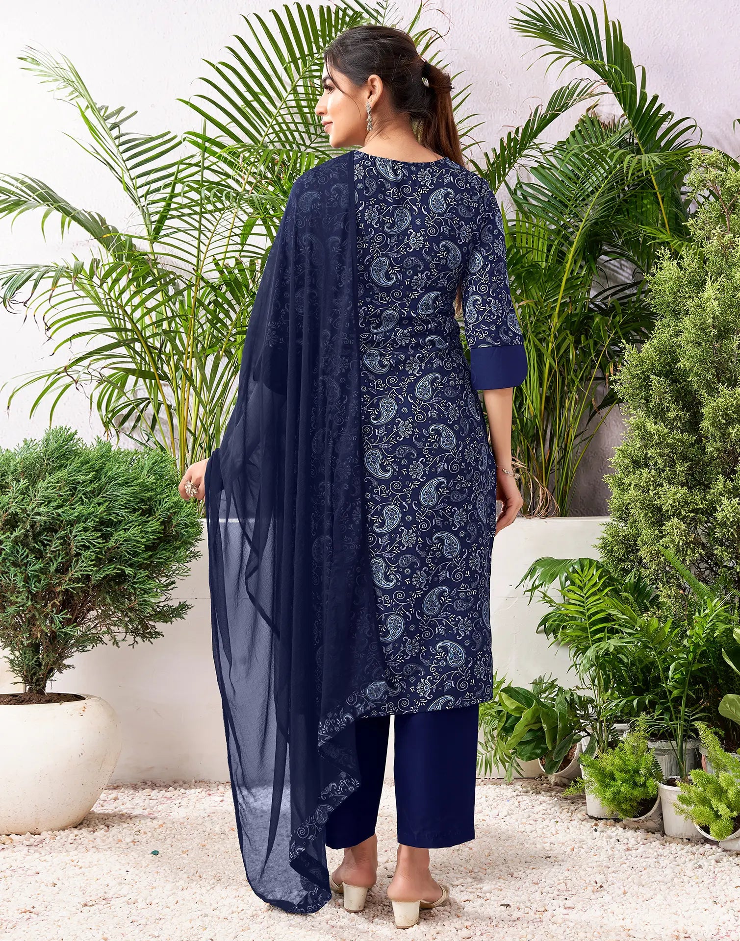 Crepe Printed Straight 3 Piece Kurta Set