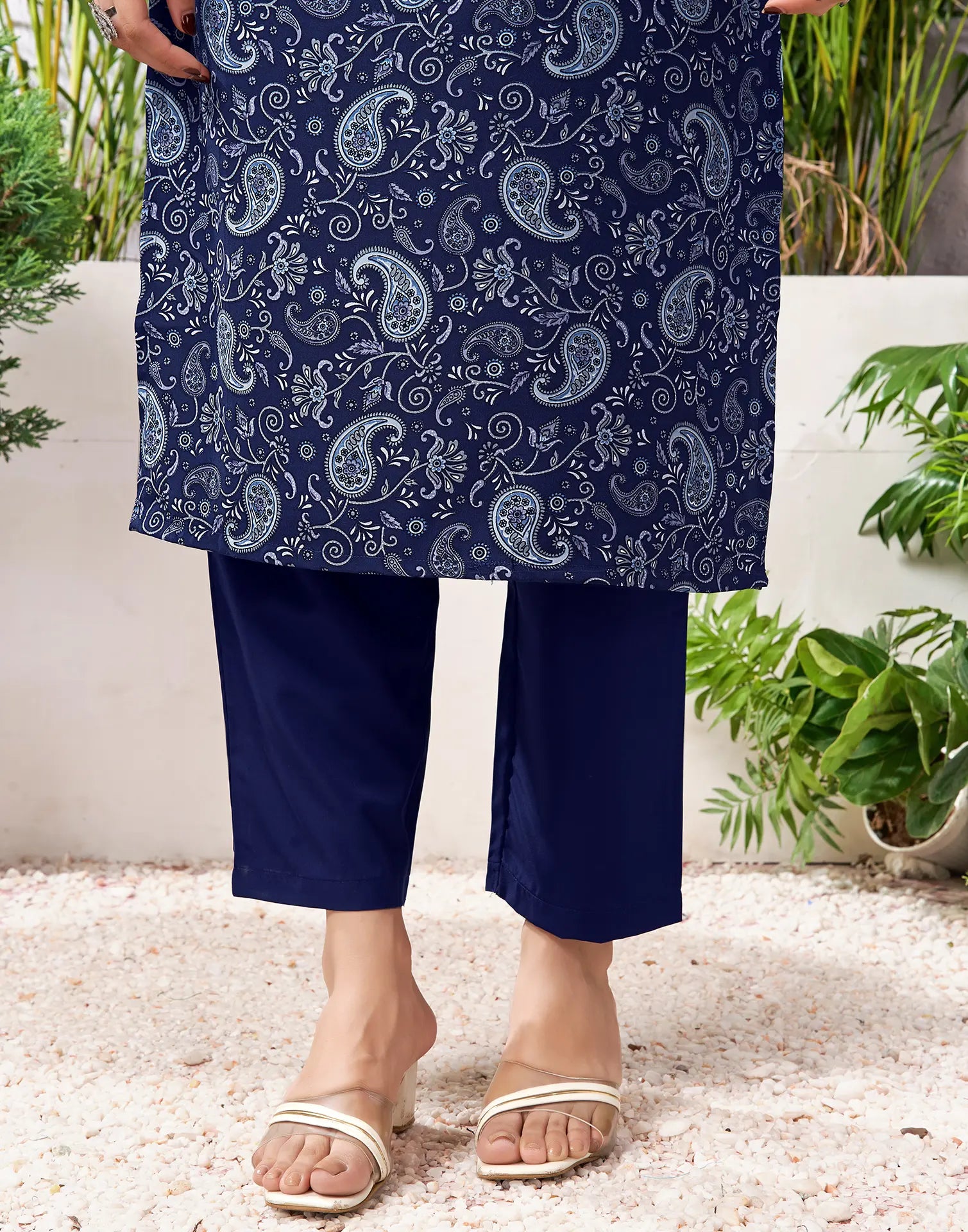 Crepe Printed Straight 3 Piece Kurta Set