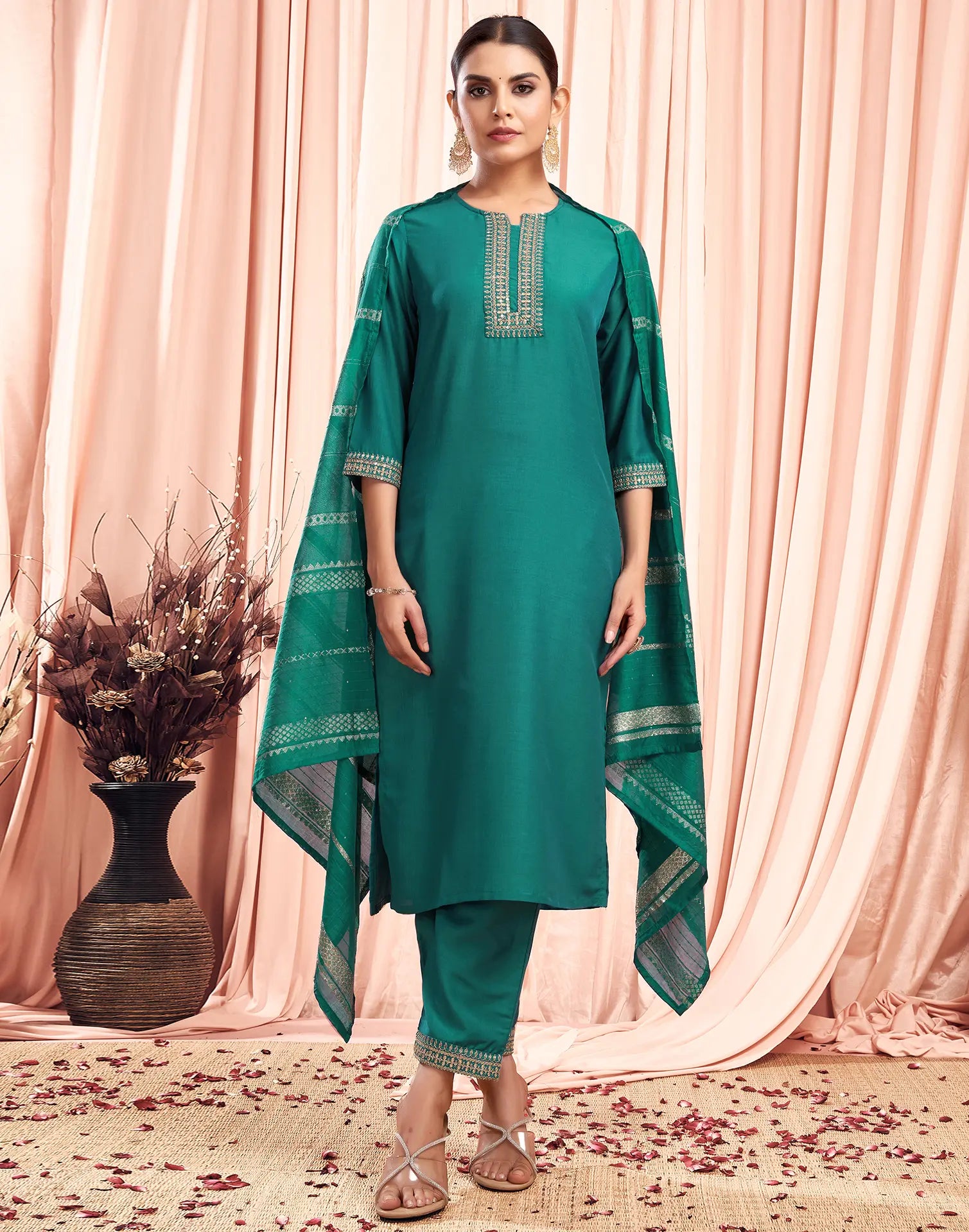 Chinnon Embroidered Straight 3 Piece Kurta Set