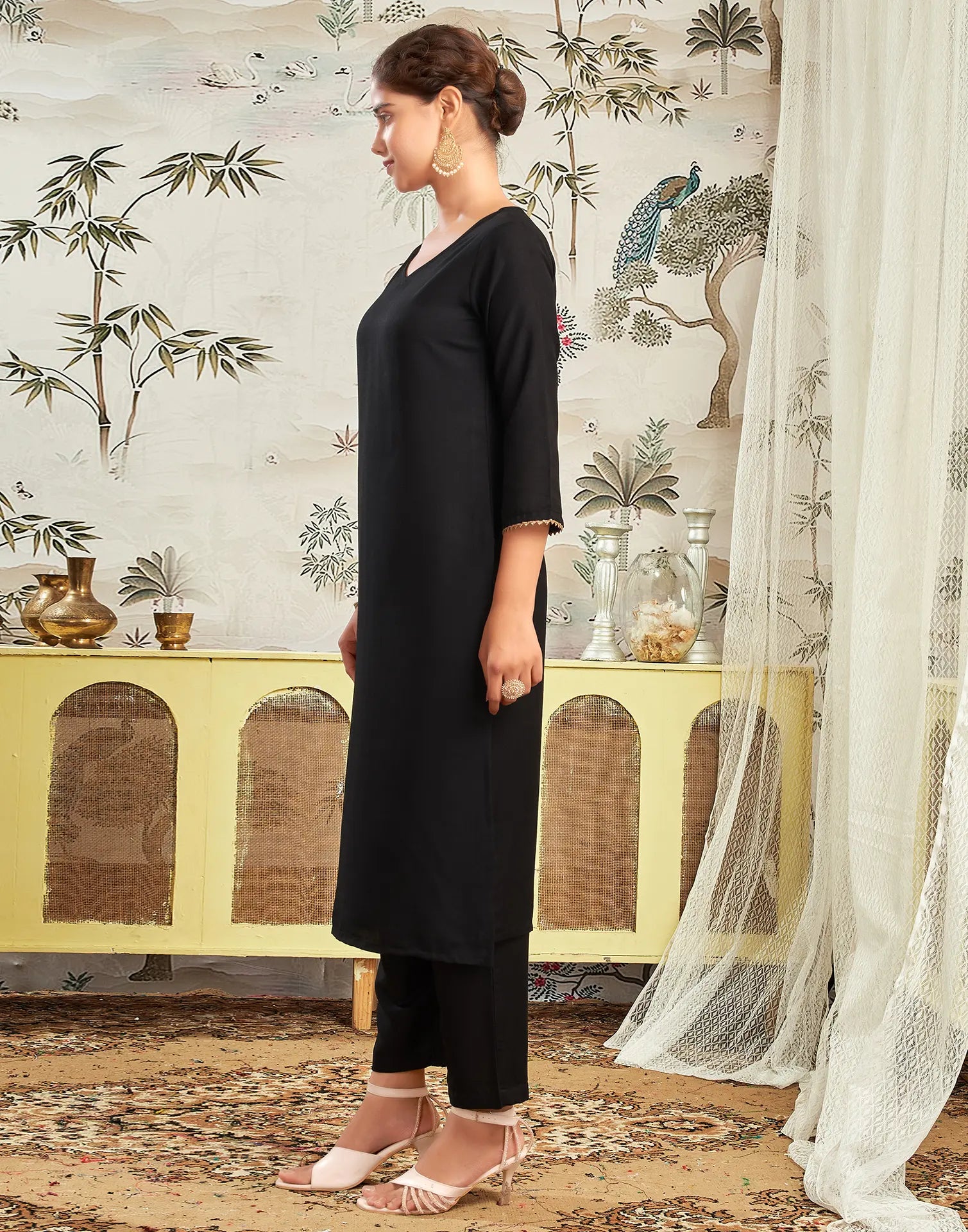Poly Rayon Plain Straight 3 Piece Kurta Set