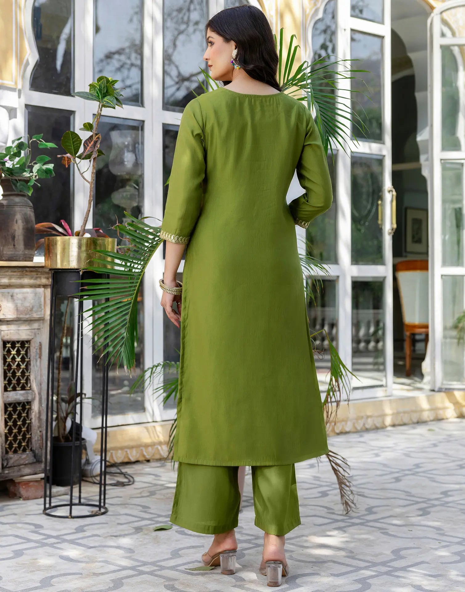Silk Blend Embroidered Straight 3 Piece Kurta Set