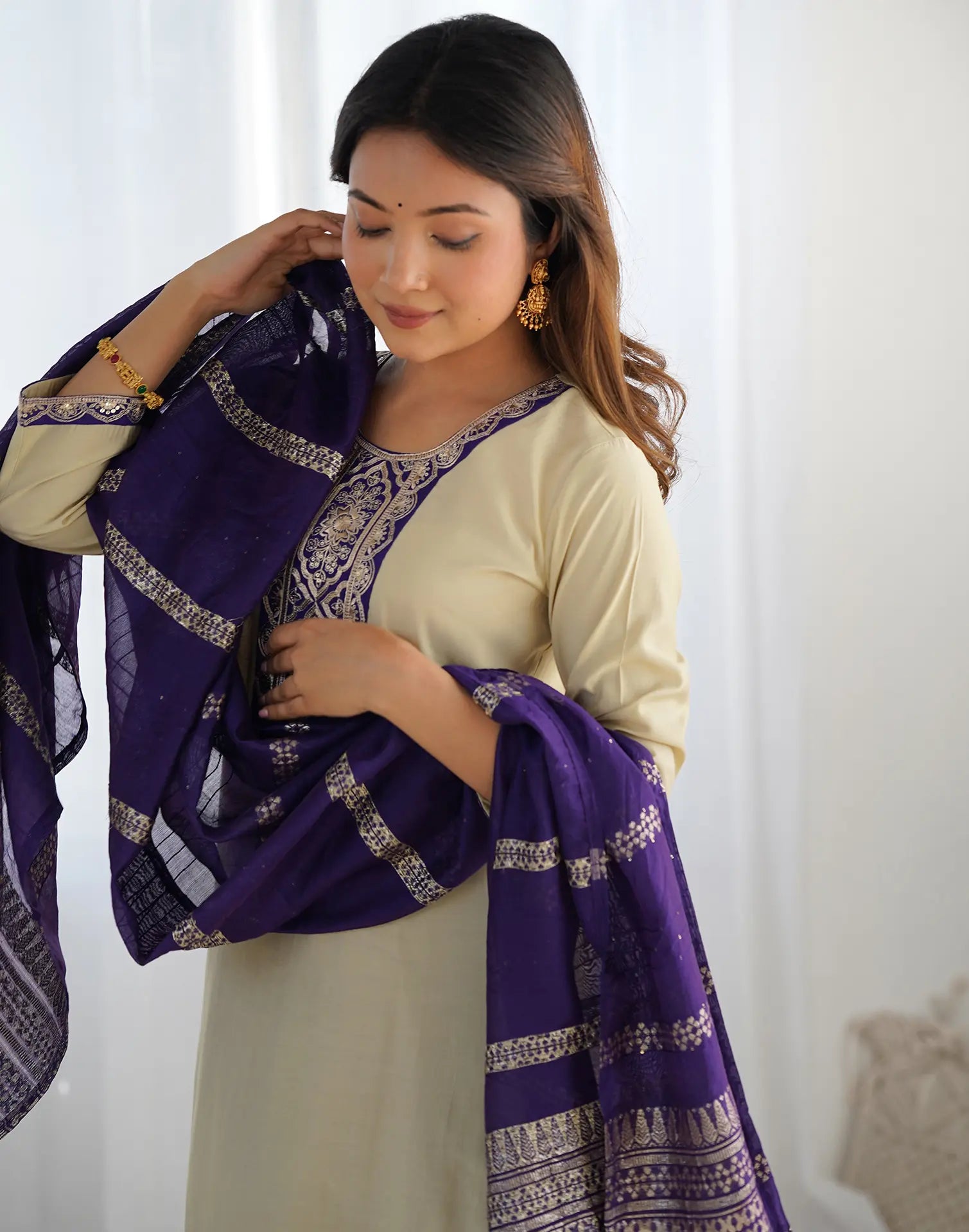 Silk Blend Embroidered Straight 3 Piece Kurta Set