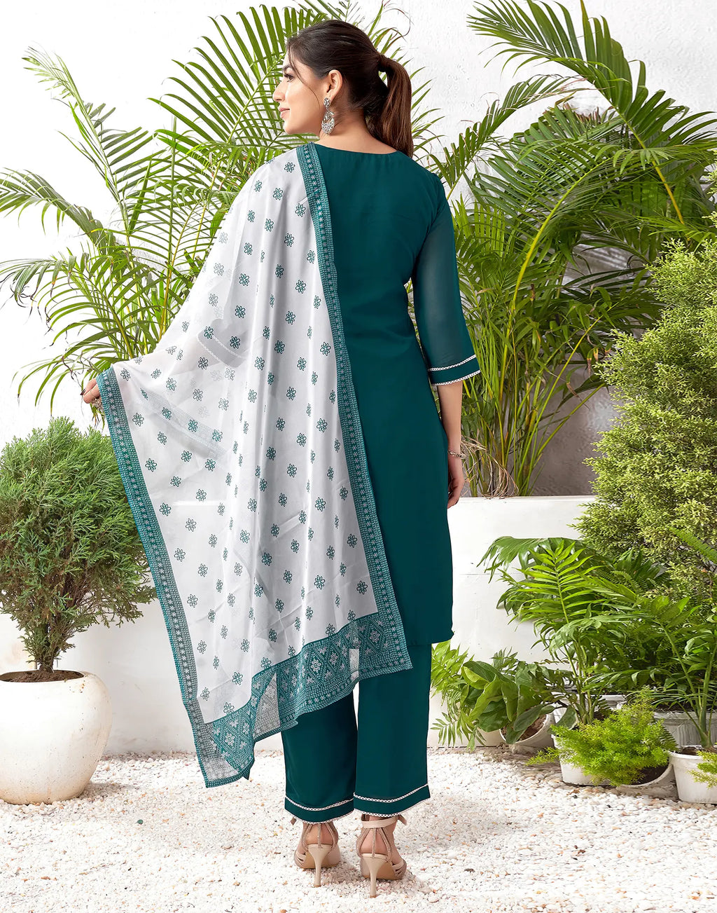 Georgette Embellished Straight 3 Piece Kurta Set