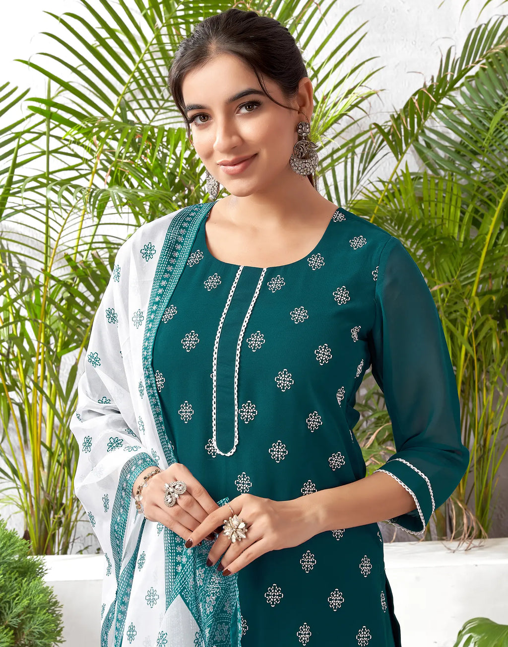 Georgette Embellished Straight 3 Piece Kurta Set