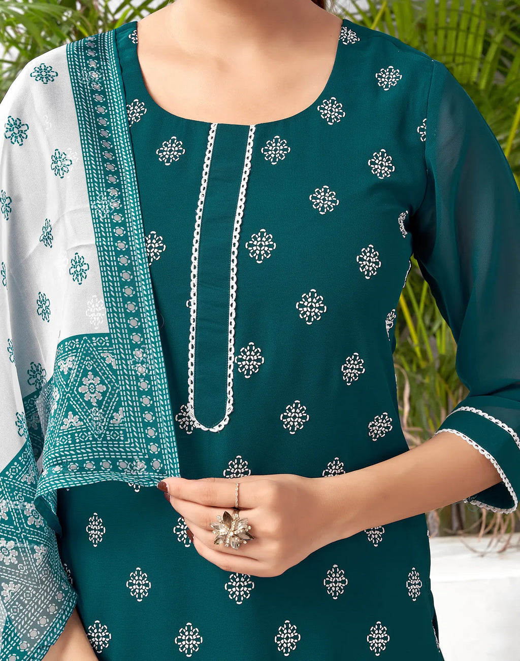 Georgette Embellished Straight 3 Piece Kurta Set
