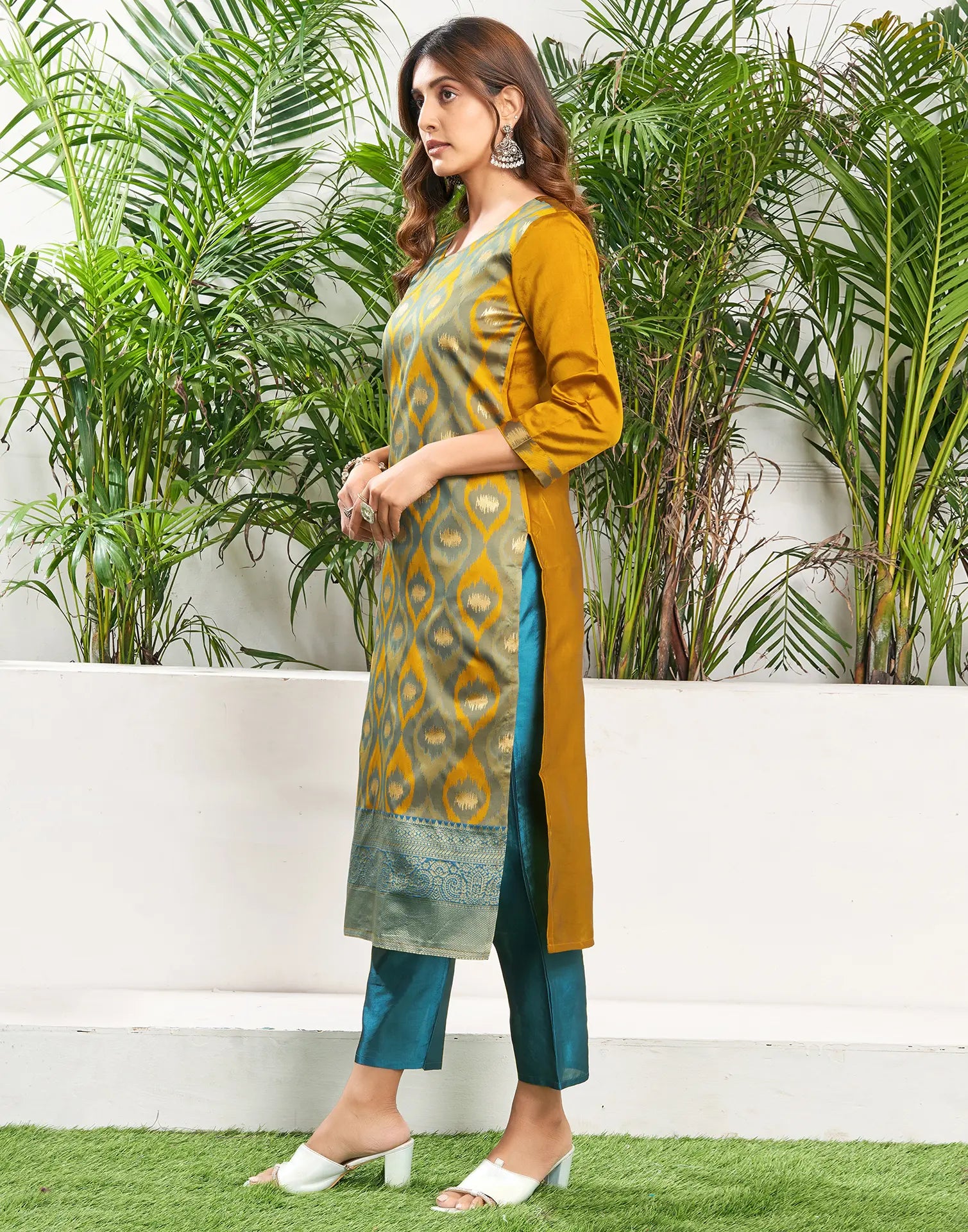 Silk Jacquard Woven Straight 3 Piece Kurta Set