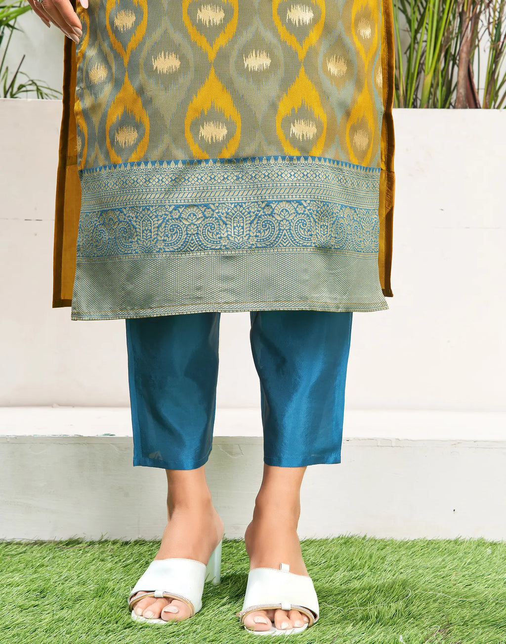 Silk Jacquard Woven Straight 3 Piece Kurta Set