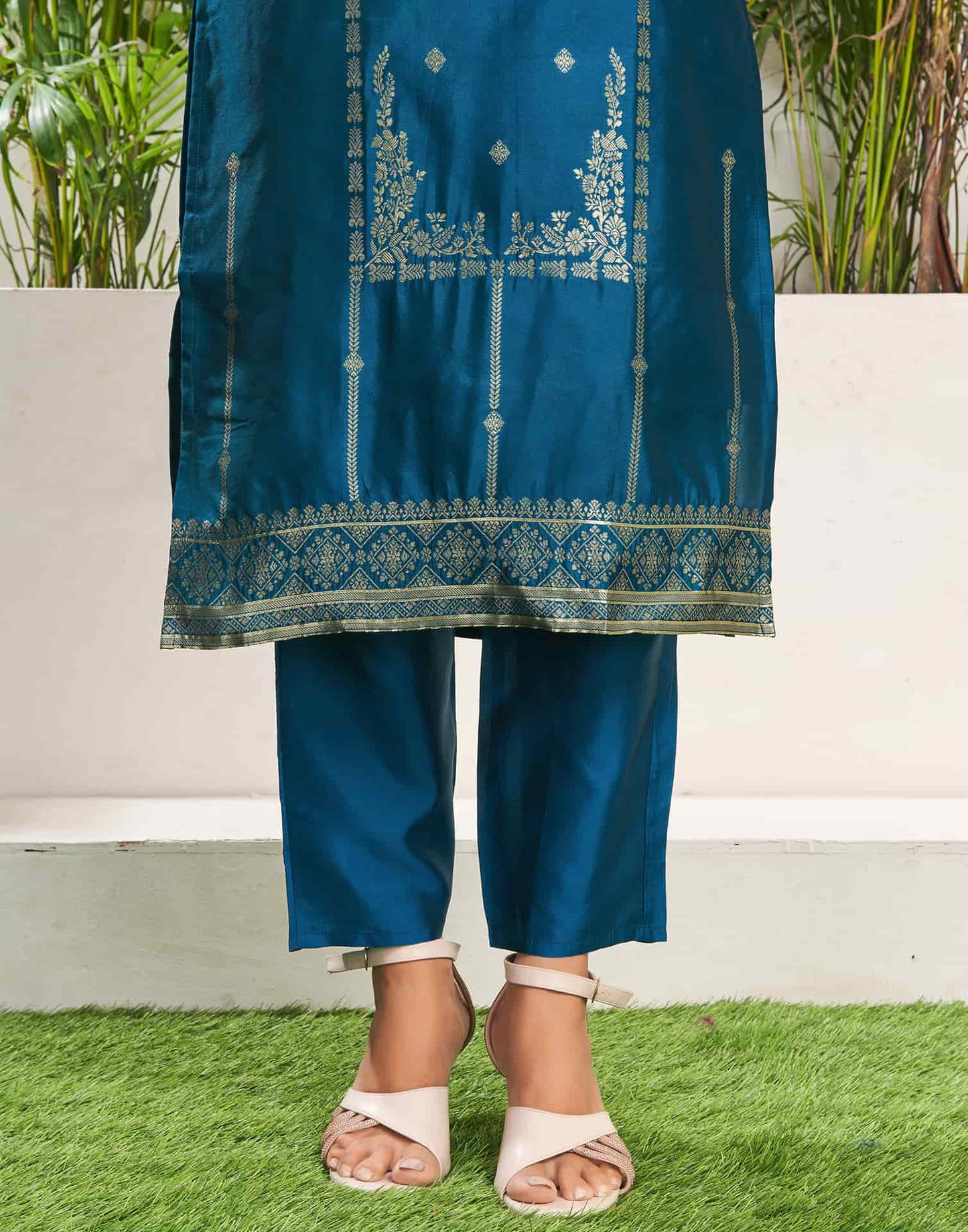 Silk Blend Jacquard Work Straight Kurta with Pant & Dupatta