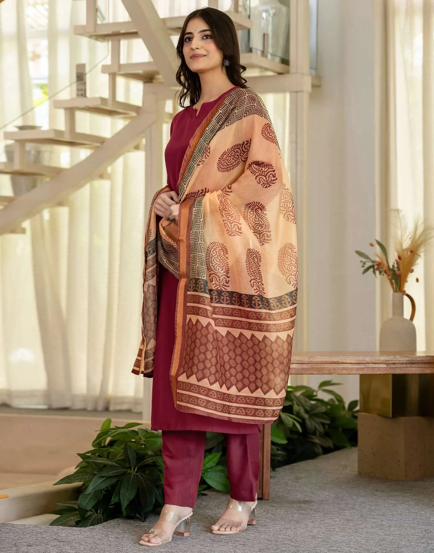 Skylee Viscose Rayon Plain Straight 3 Piece Kurta Set For Woman