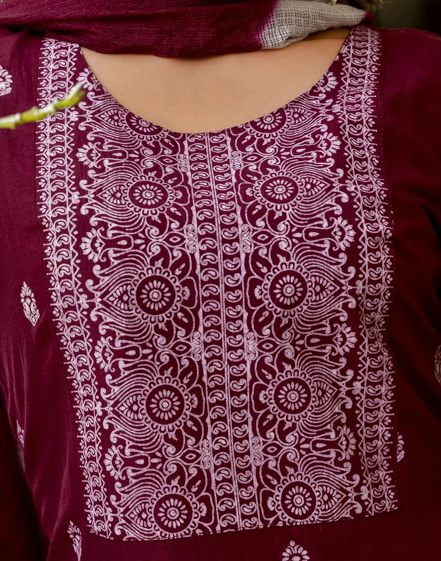 Poly Chinnon Printed Straight 3 Piece Kurta Set