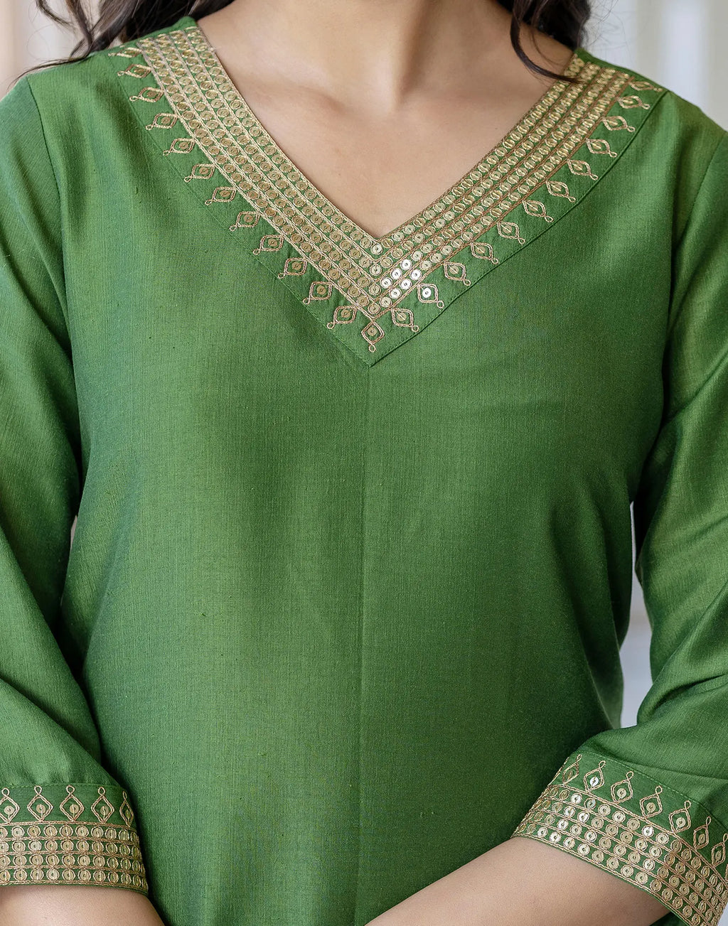 Poly Chinnon Embroidered Straight 3 Piece Kurta Set