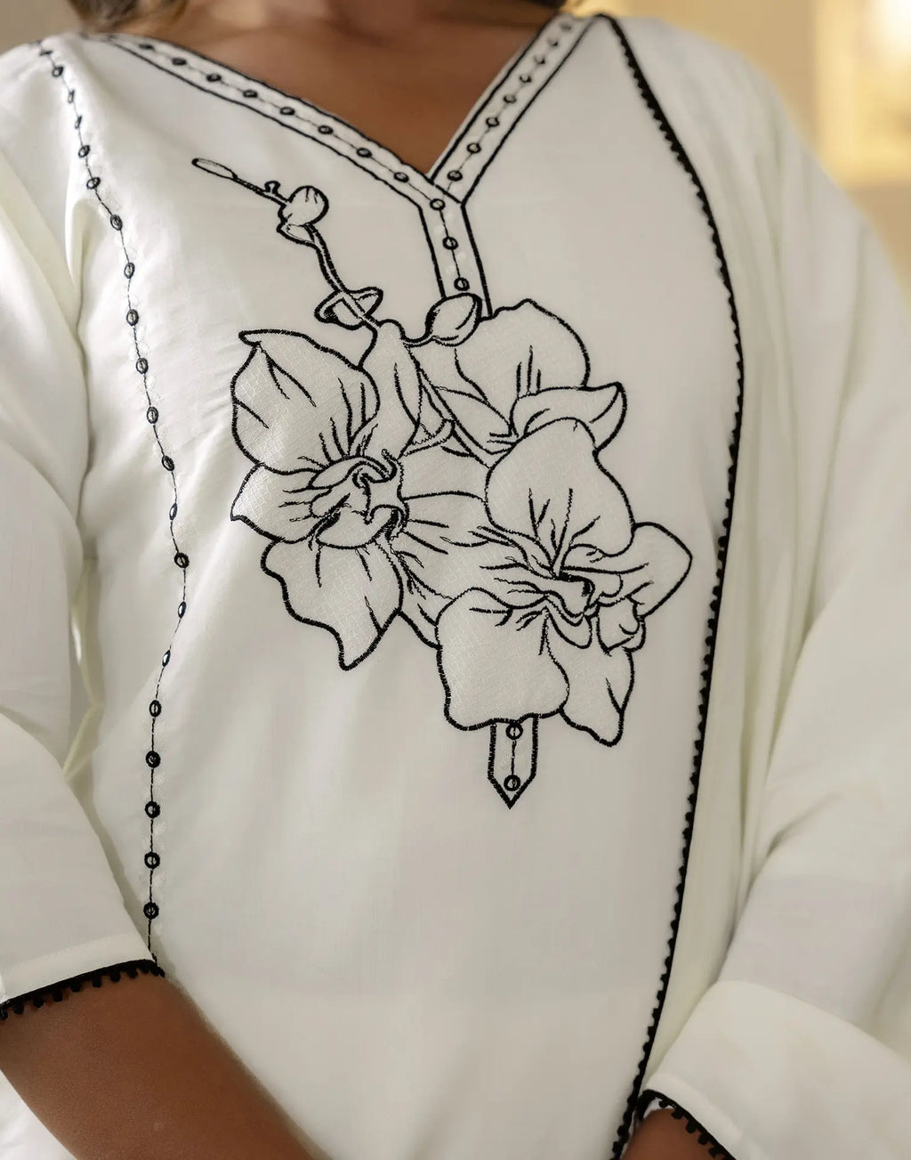 Silk Blend Embroidered Straight 3 Piece Kurta Set