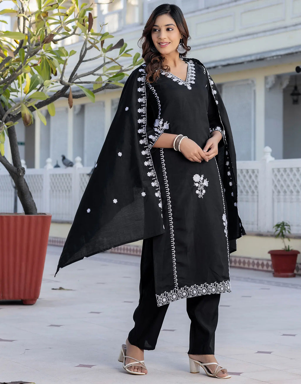 Silk Blend Embroidered Straight 3 Piece Kurta Set