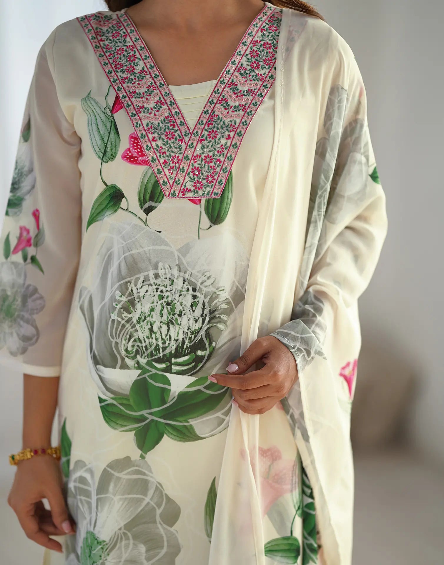 Georgette Floral Print Straight 3 Piece Kurta Set
