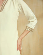 Silk Blend Embroidered Straight 3 Piece Kurta Set