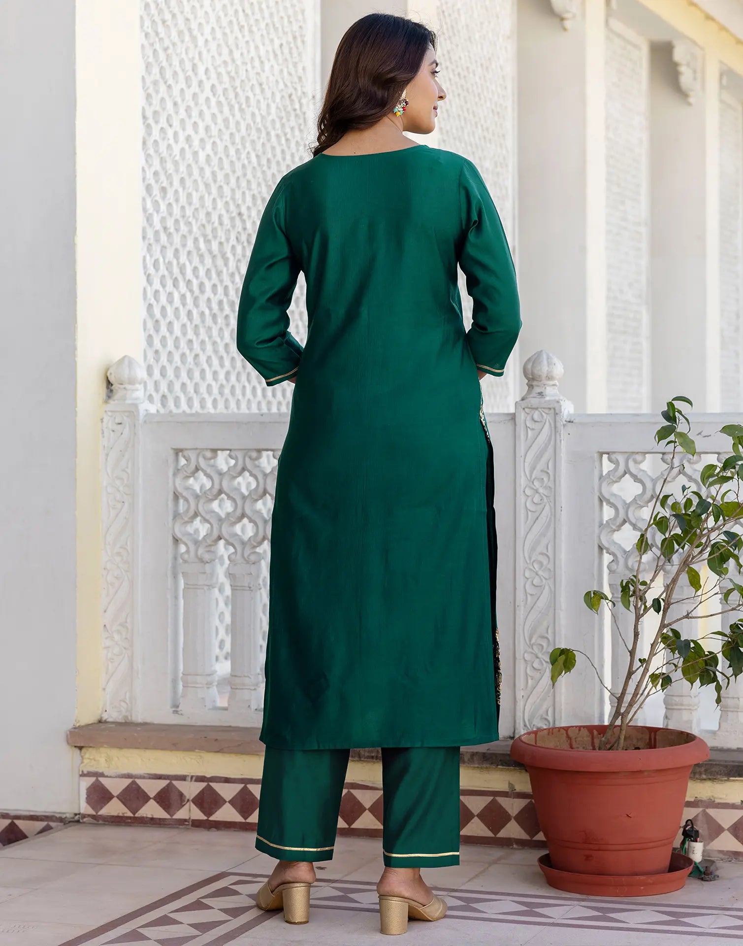 Silk Blend Gota work Straight 3 Piece Kurta Set