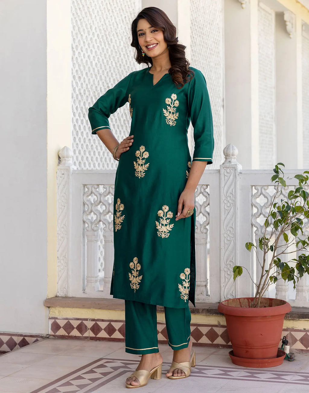 Silk Blend Gota work Straight 3 Piece Kurta Set