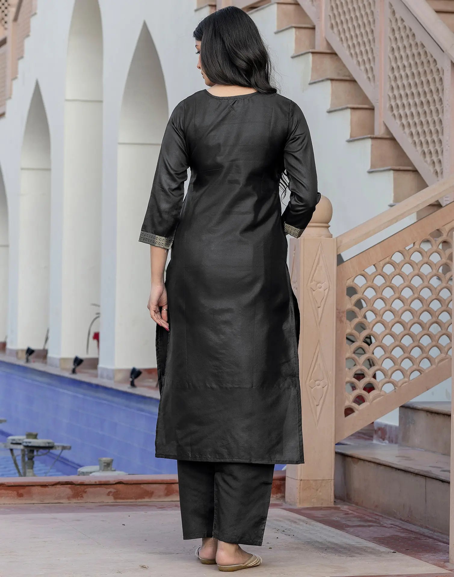Silk Blend Woven Woven Straight 3 Piece Kurta Set