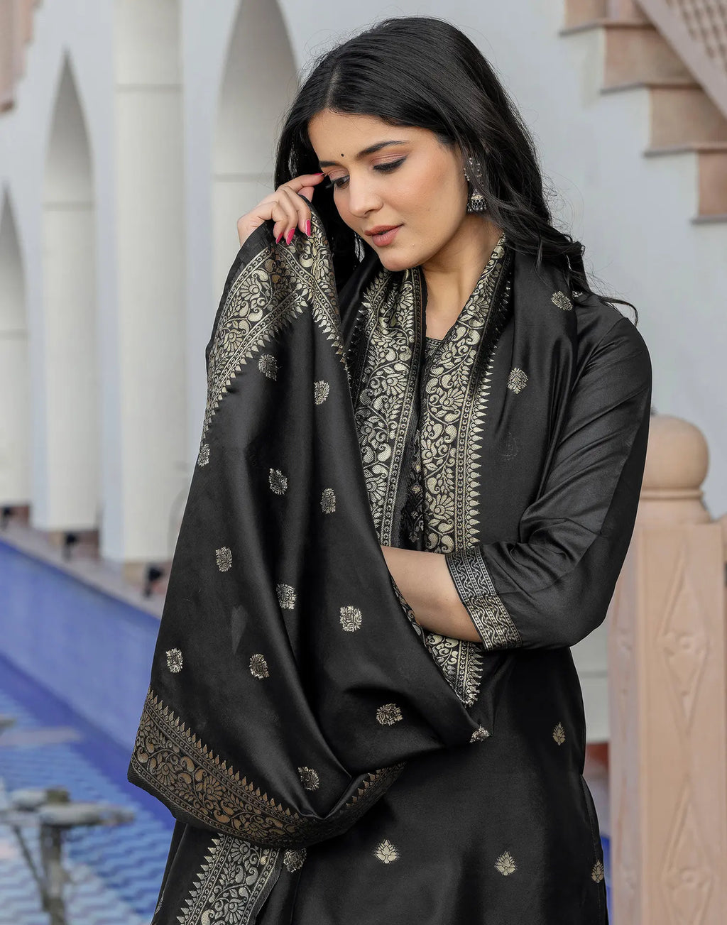 Silk Blend Woven Woven Straight 3 Piece Kurta Set