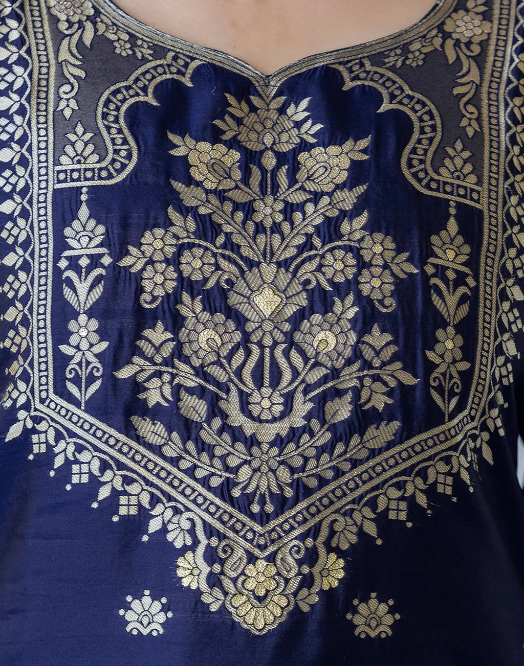 Silk Blend Woven Woven Straight 3 Piece Kurta Set