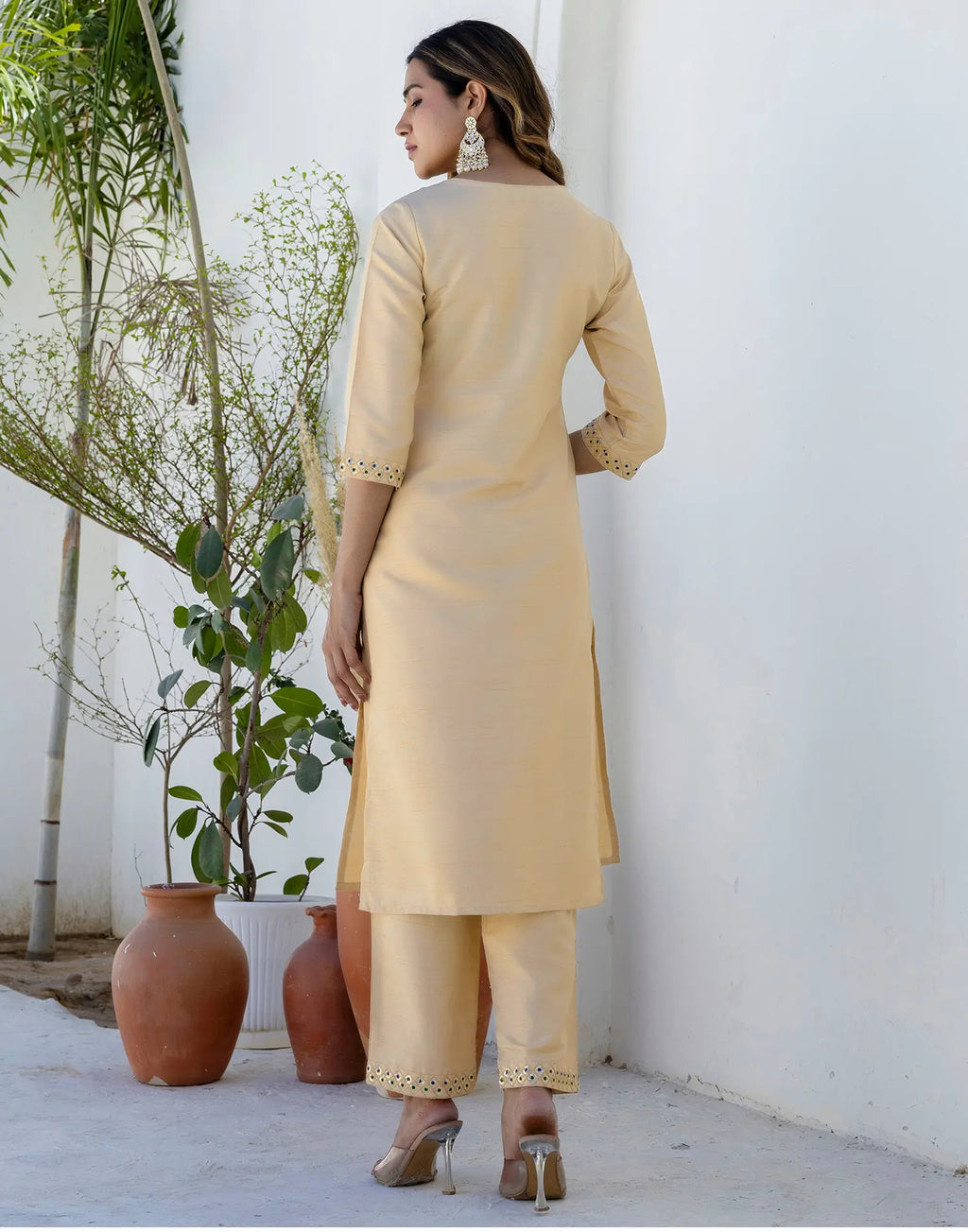Silk Blend Embroidered Straight 3 Piece Kurta Set