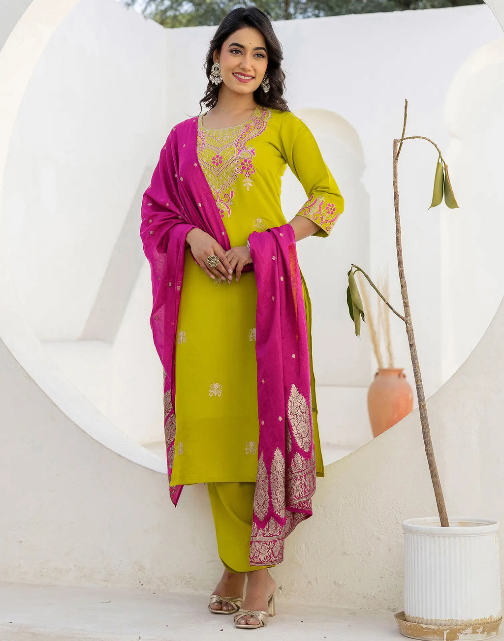 Silk Blend Embroidered Straight 3 Piece Kurta Set
