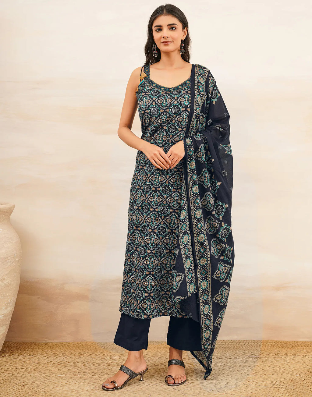 Skylee Cotton Printed Straight 3 Piece Kurta Set For Woman