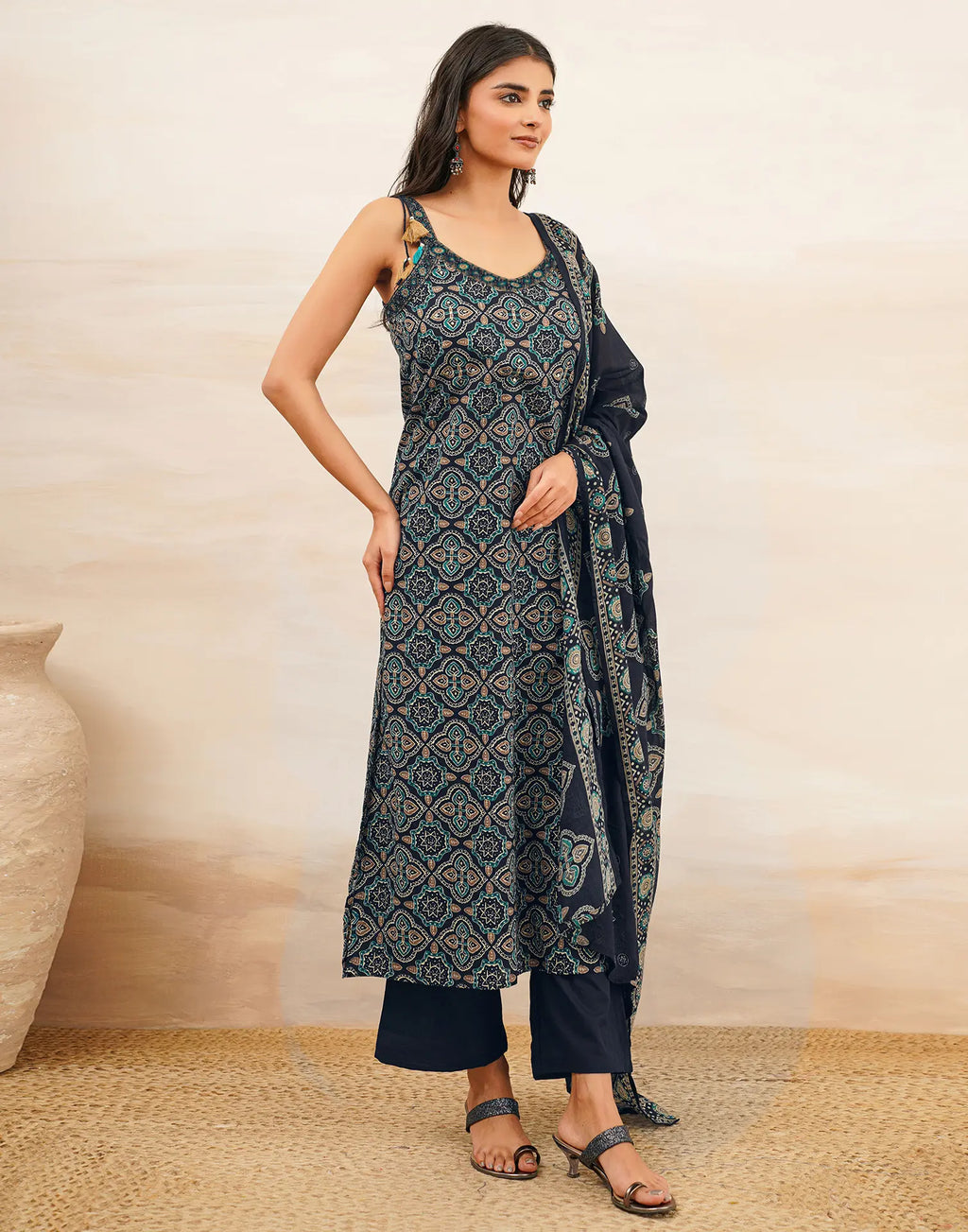 Skylee Cotton Printed Straight 3 Piece Kurta Set For Woman