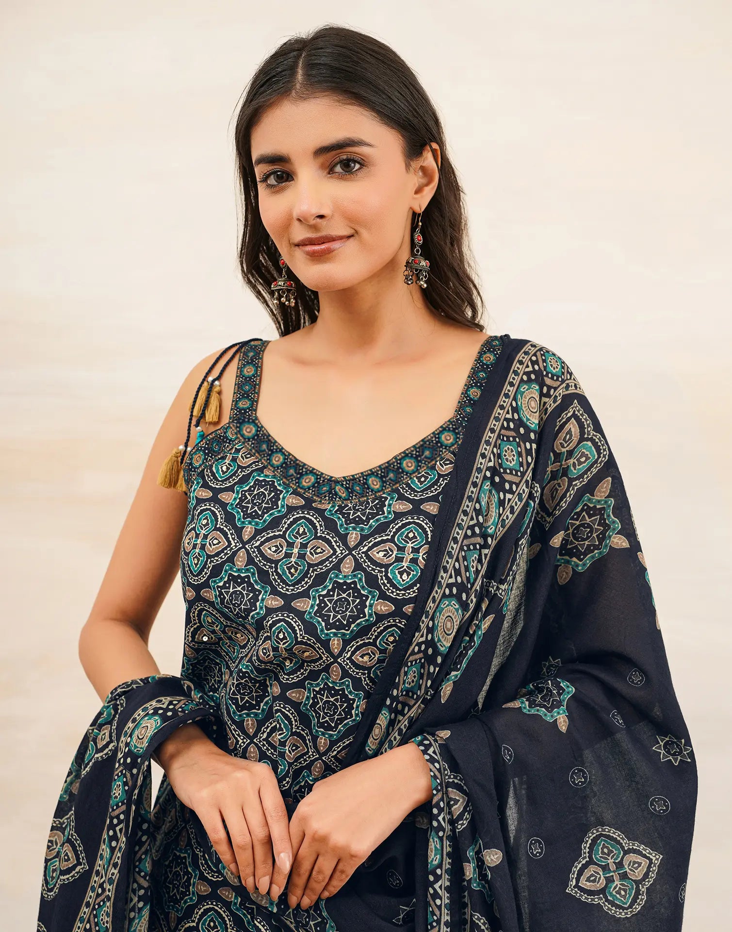 Skylee Cotton Printed Straight 3 Piece Kurta Set For Woman