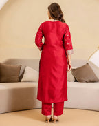 Skylee Taffeta Woven Straight 3 Piece Kurta Set For Woman