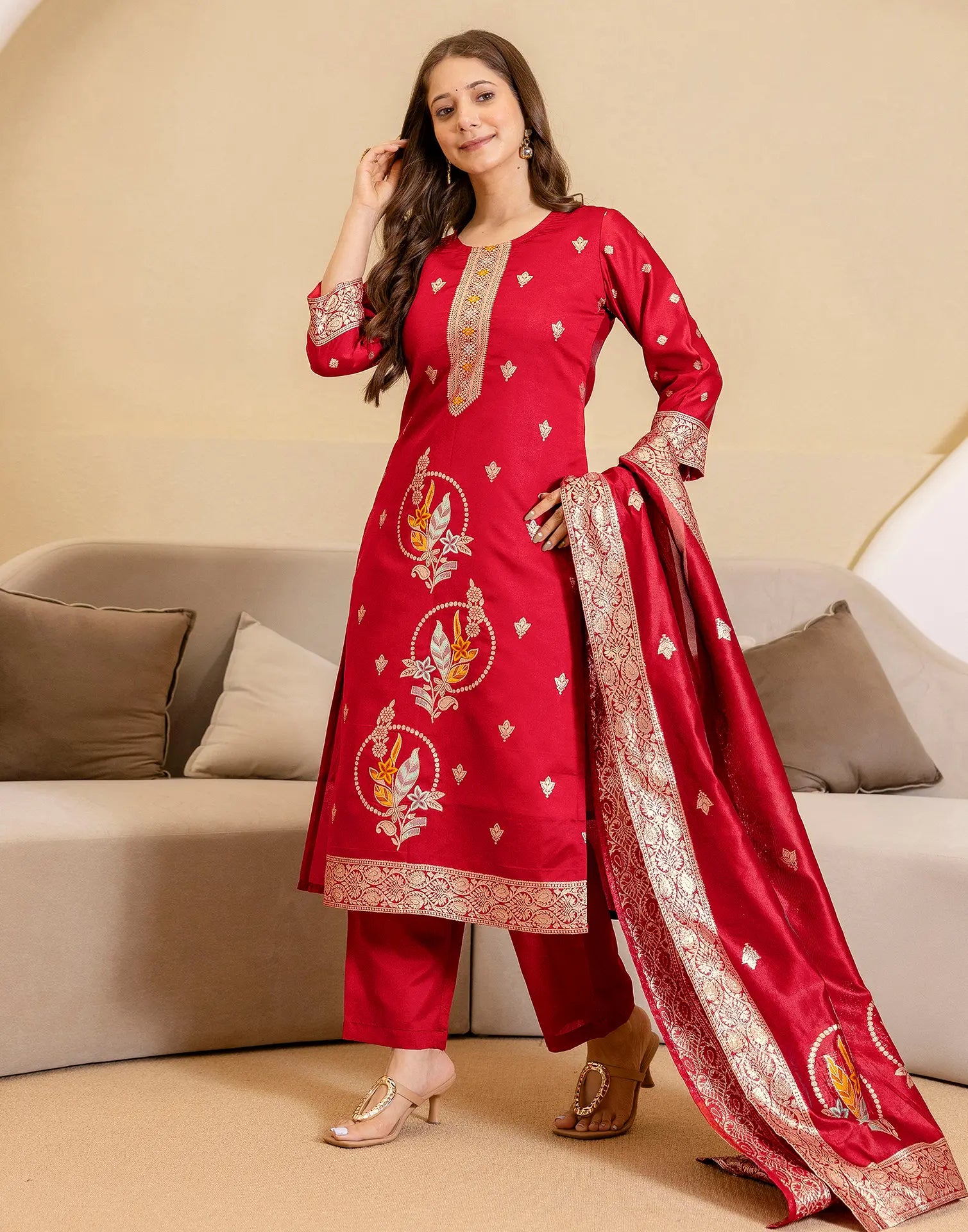 Skylee Taffeta Woven Straight 3 Piece Kurta Set For Woman