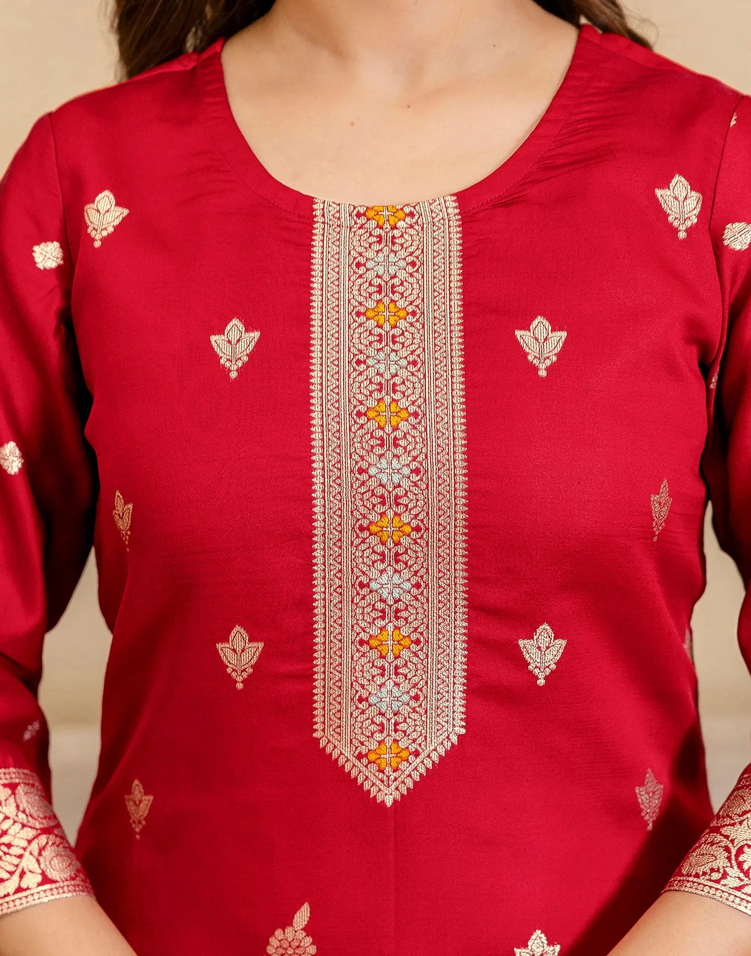 Skylee Taffeta Woven Straight 3 Piece Kurta Set For Woman