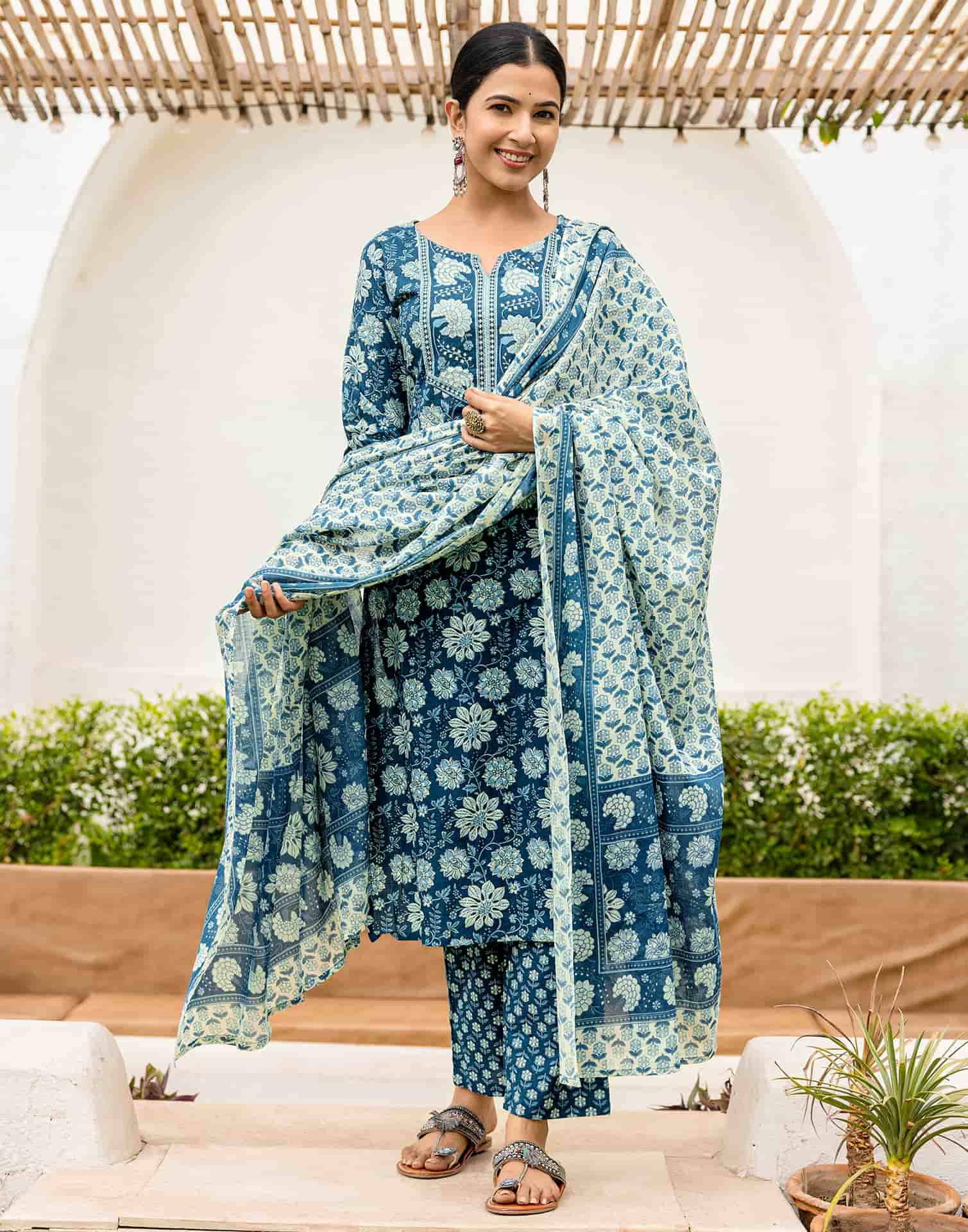 Skylee Cotton Printed Straight 3 Piece Kurta Set For Woman