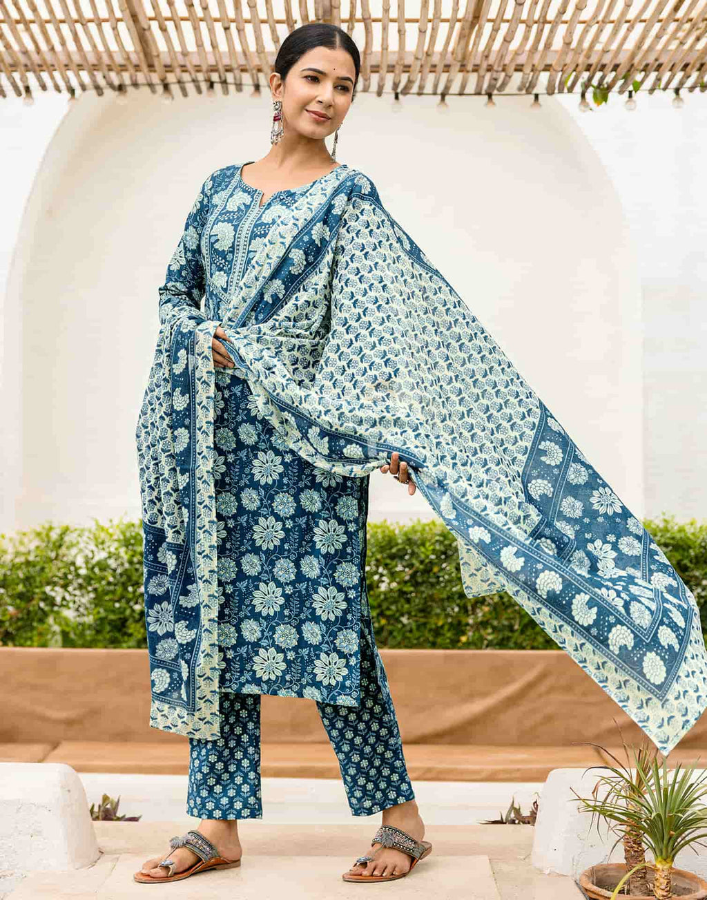 Skylee Cotton Printed Straight 3 Piece Kurta Set For Woman