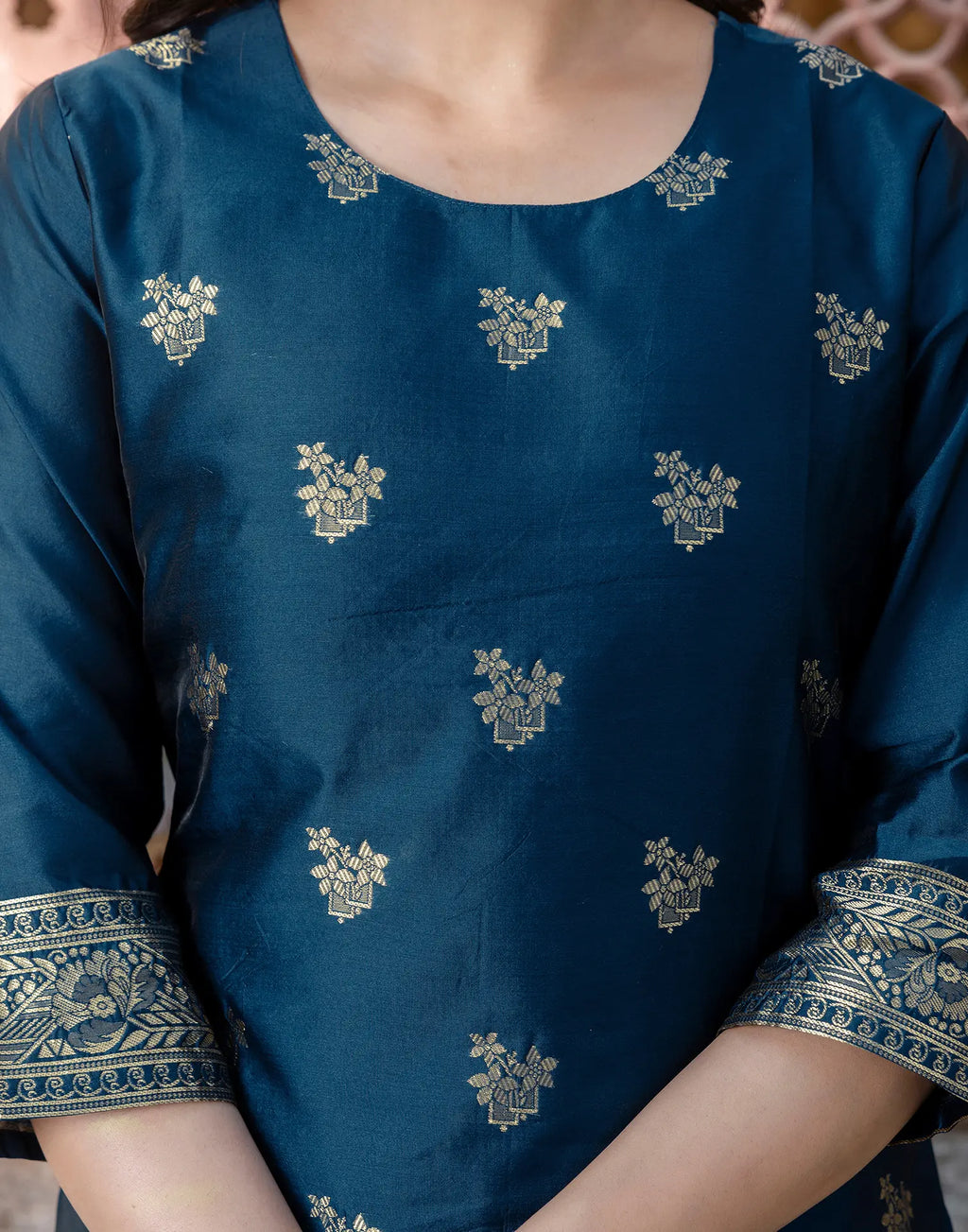 Silk Blend Woven Woven Straight 3 Piece Kurta Set