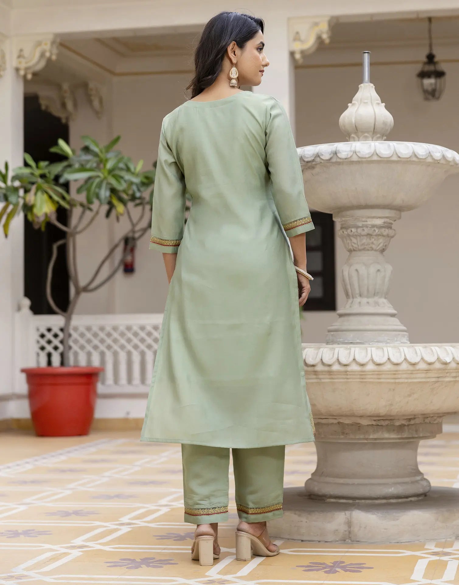 Silk Blend Embroidered Straight 3 Piece Kurta Set