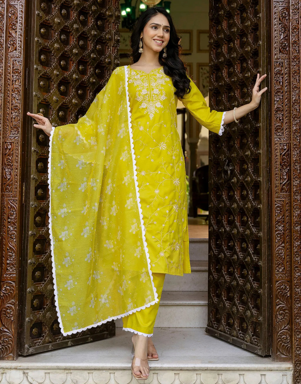 Cotton Blend Embroidered Straight 3 Piece Kurta Set