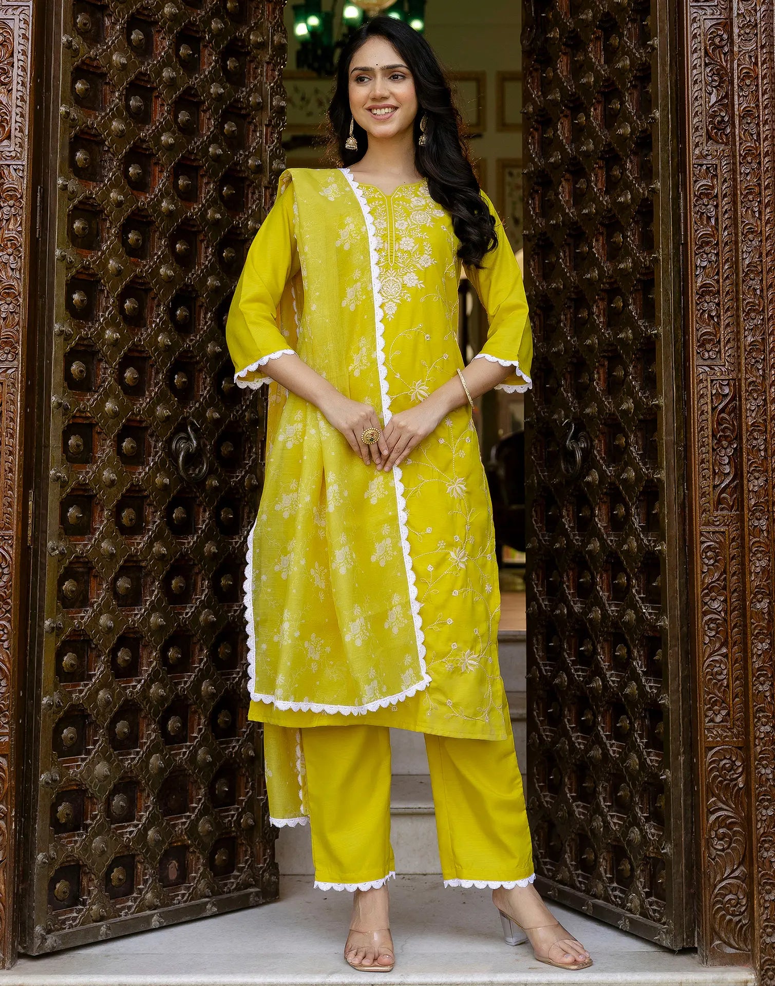 Cotton Blend Embroidered Straight 3 Piece Kurta Set