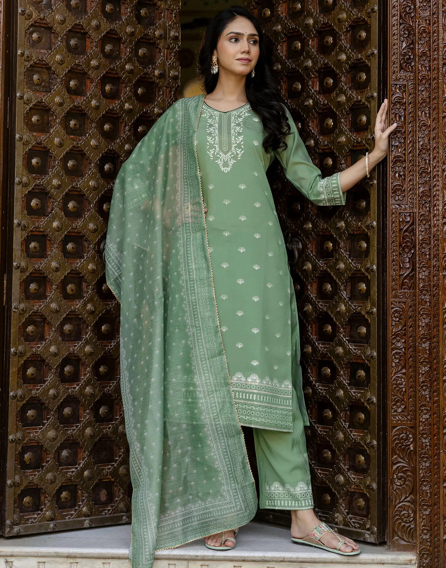 Silk Blend Foil Print Straight 3 Piece Kurta Set