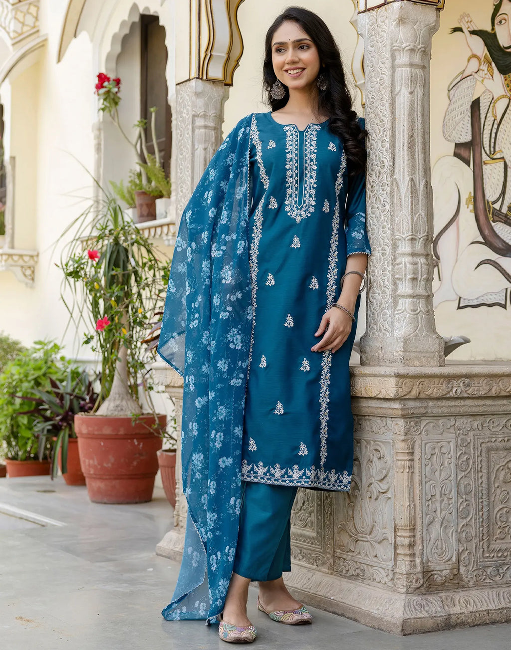 Cotton Blend Embroidered Straight 3 Piece Kurta Set